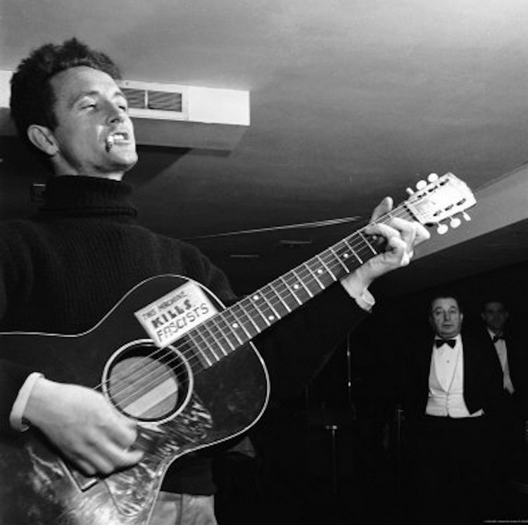 best-folk-guitar
