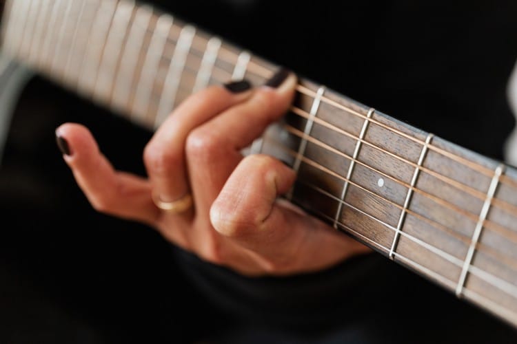 cheap-guitar-lessons