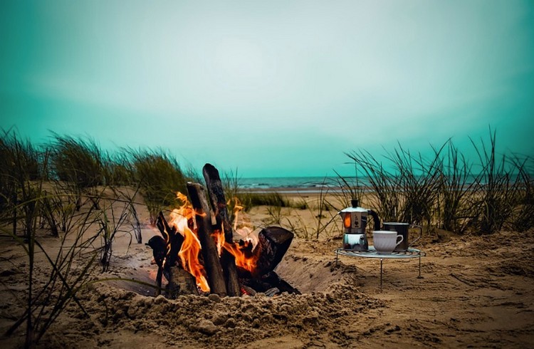 best-campfire-songs-on-guitar