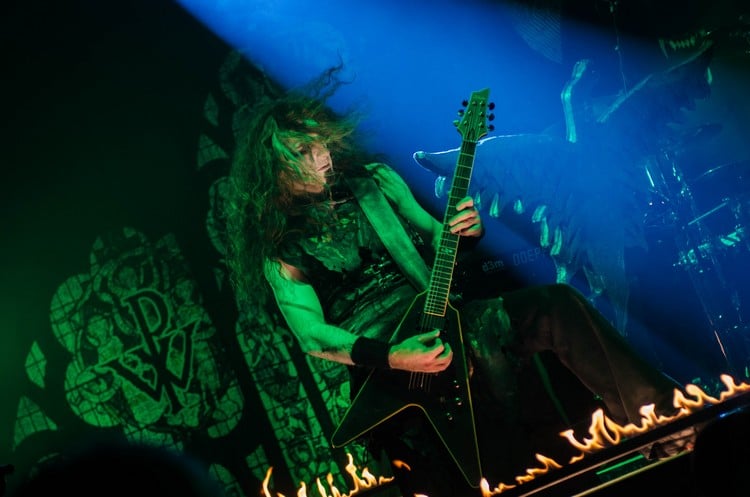 metal-guitar