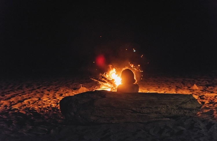 campfire-songs-guitar