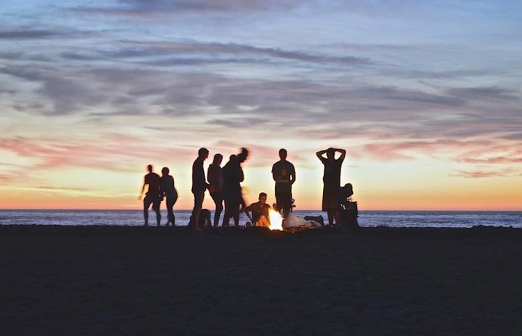 best-campfire-songs-on-guitar