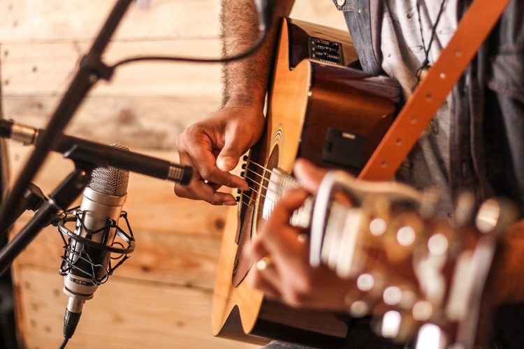 best-guitar-strings-for-beginners