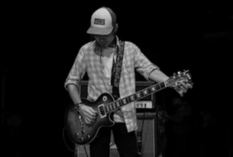 Guitar-Strumming-Techniques