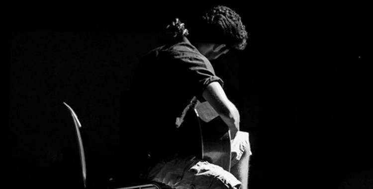 Play-Guitar-Online