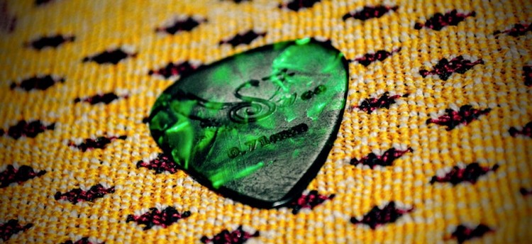 guitar-pick-alternatives