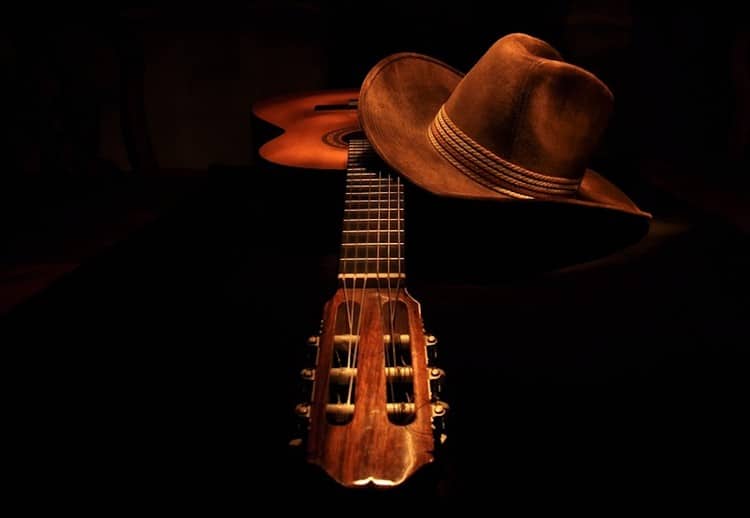 classical-guitar-lesson