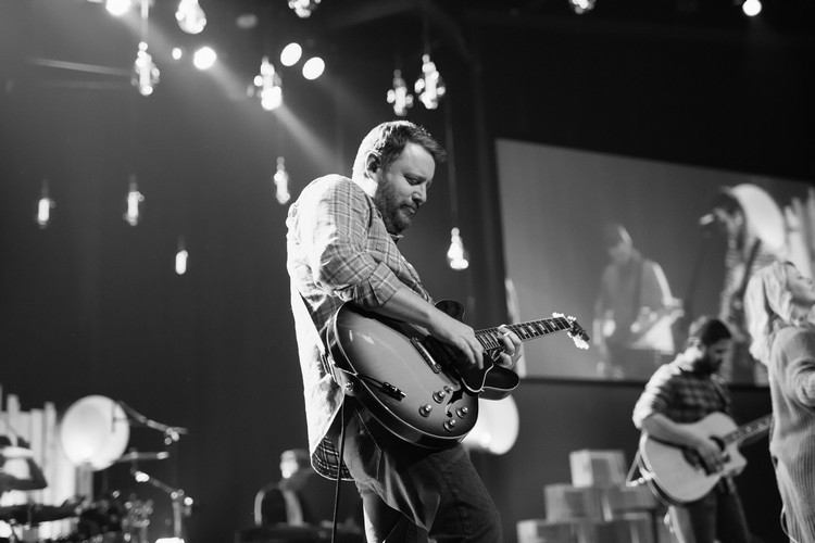 guitar-shredding