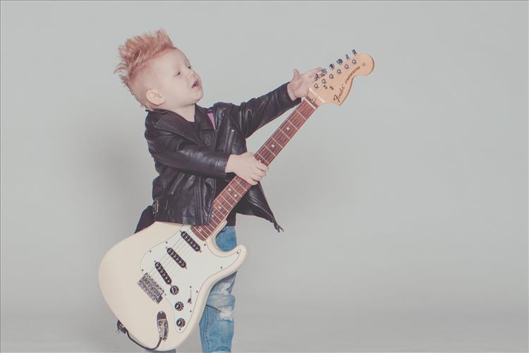 starter-guitar-equipment