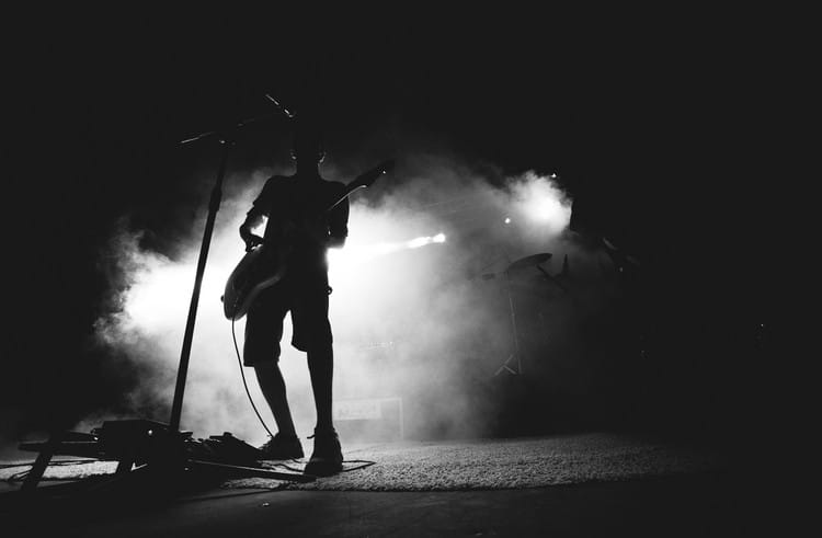 How-to-play-rockabilly-guitar