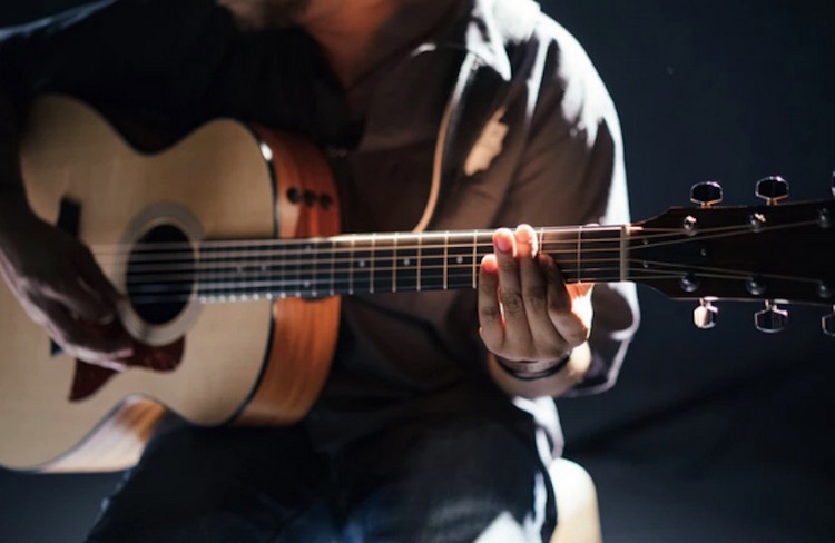 easy-classical-guitar-songs
