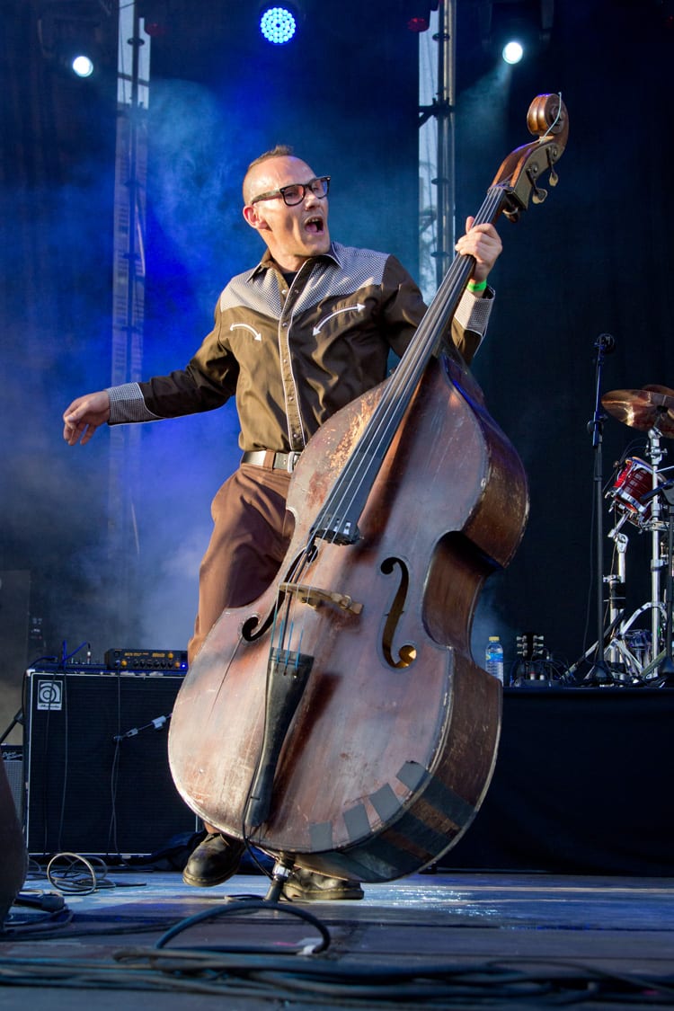 bass guitar lessons 