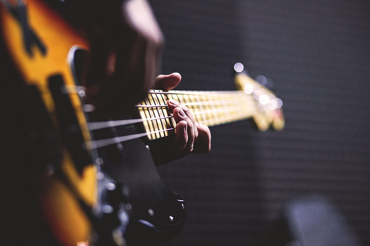 bass-guitar-scales