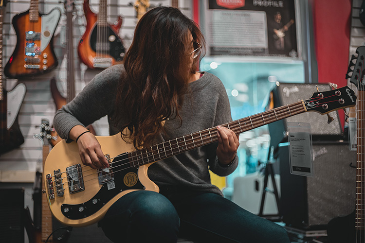 bass-guitar-scales